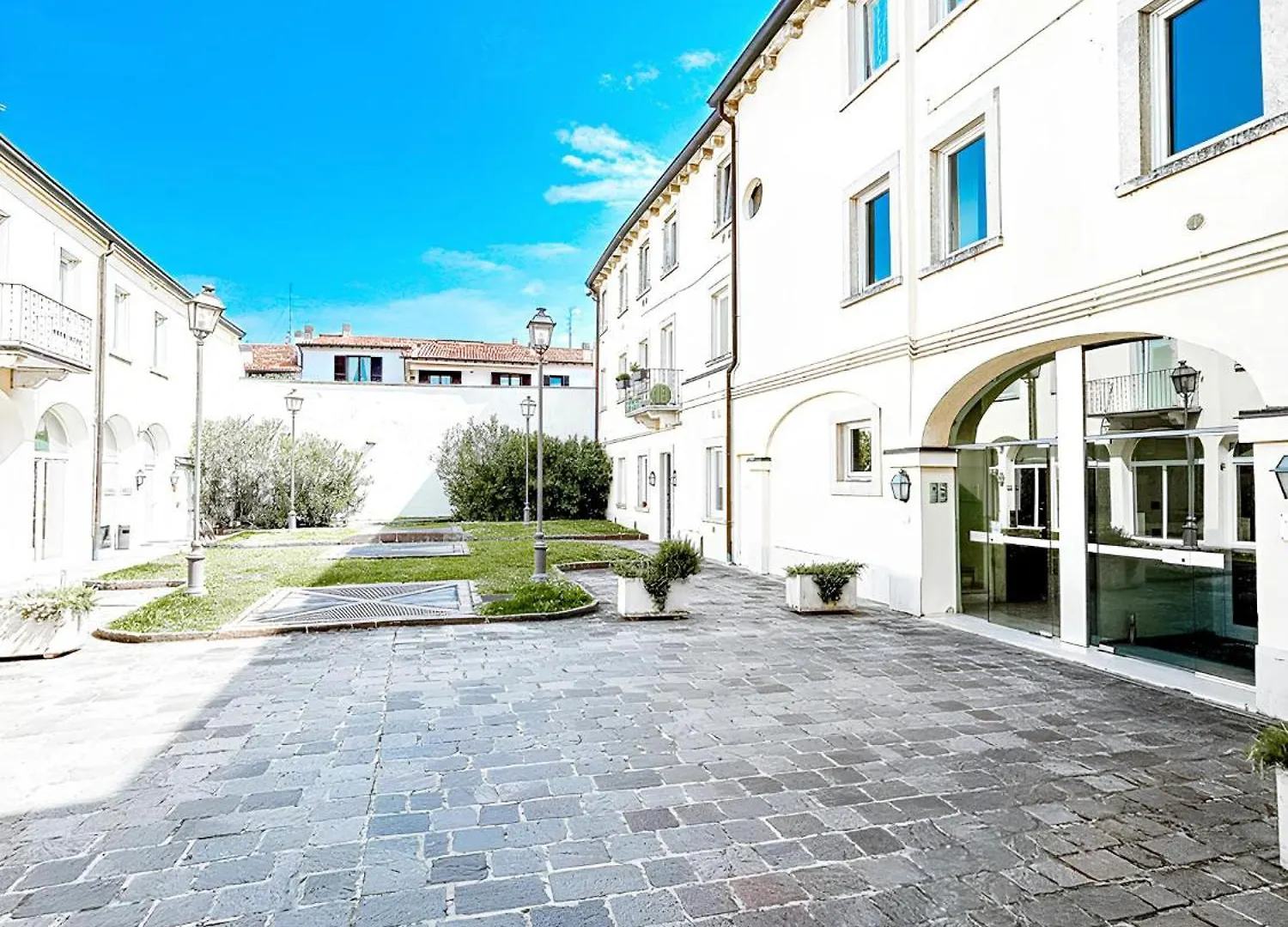 Delizioso Bilocale Open Space Desenzano del Garda